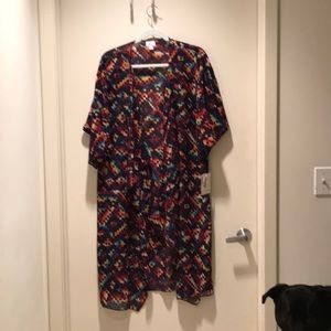 Lularoe Shirley kimono size Med